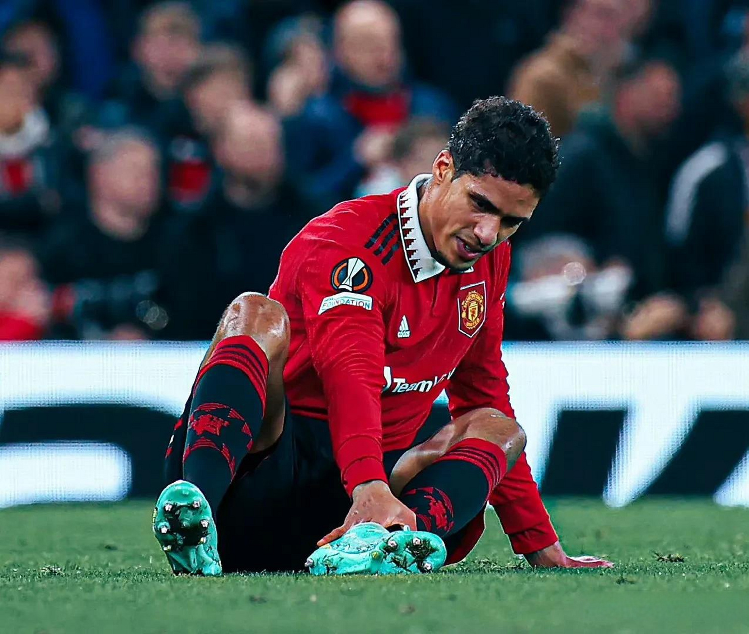 转折点！曼联手感冰凉；欧联今夜攻防权衡；引发热议；身体对抗强度拉满的简单介绍